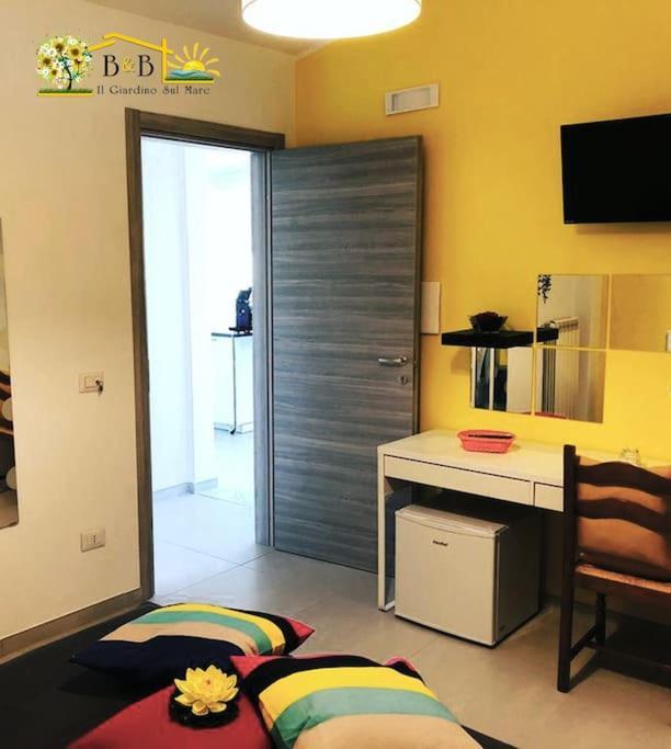 B & B Il Giardino Sul Mare Briatico Eksteriør billede