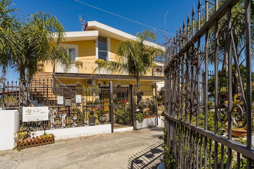 B & B Il Giardino Sul Mare Briatico Eksteriør billede